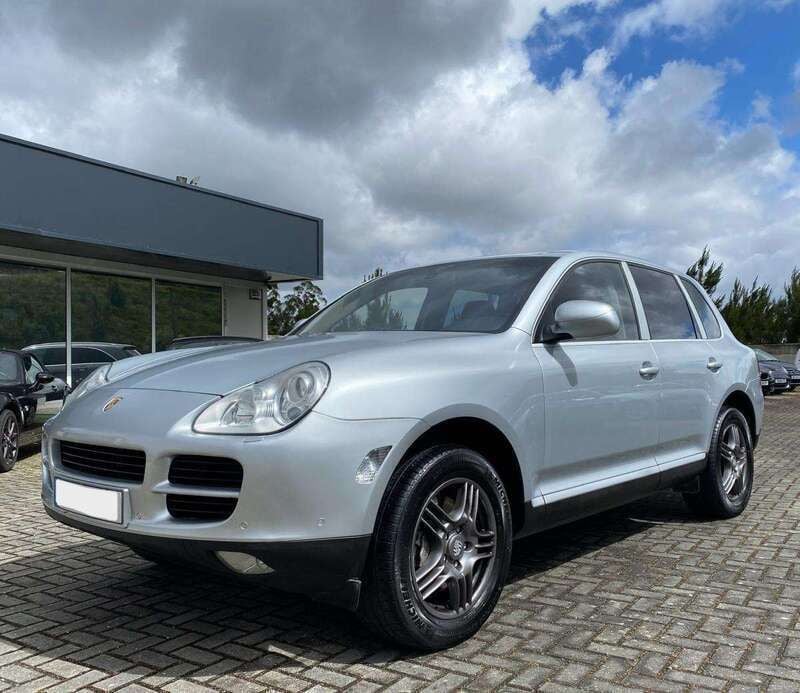 Cinzento Usado 2004 Porsche Cayenne SUV | € 19.990 - Imagem 1/4