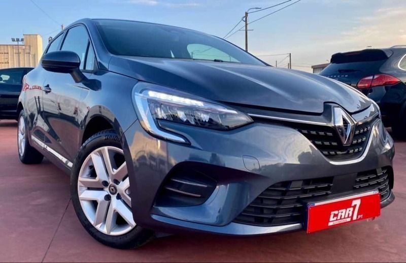 Cinzento Usado 2021 Renault Clio V SE | € 16.250 (Preço justo) - Imagem 1/4