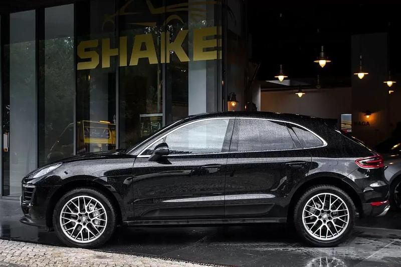 Usado Porsche Macan S 258 HP (189 kW) 2018 Preto SUV