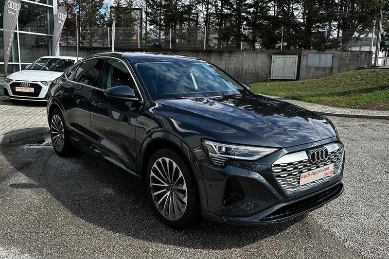 Cinzento Usado 2024 Audi Q8 e-tron Advanced SUV | € 69.000 (Preço justo) - Imagem 1/4