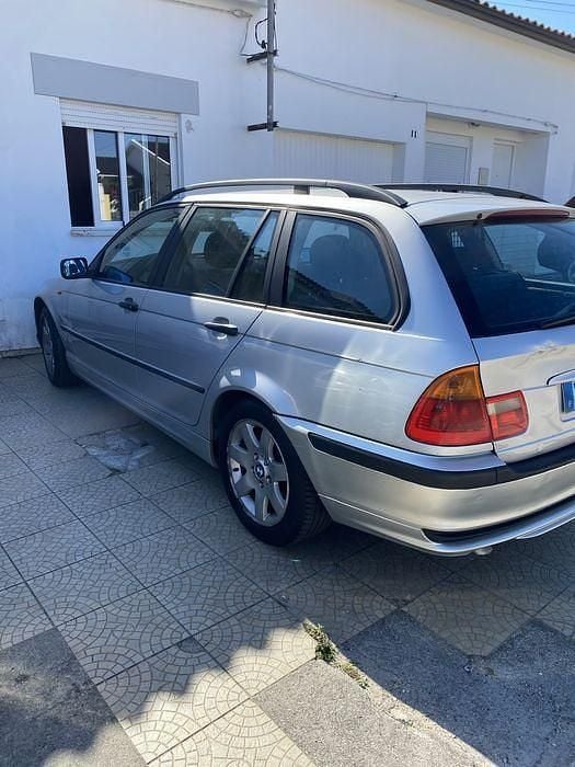 Usado 2003 BMW 320 Sedan | € 2.500 (Bom preço) - Imagem 1/4