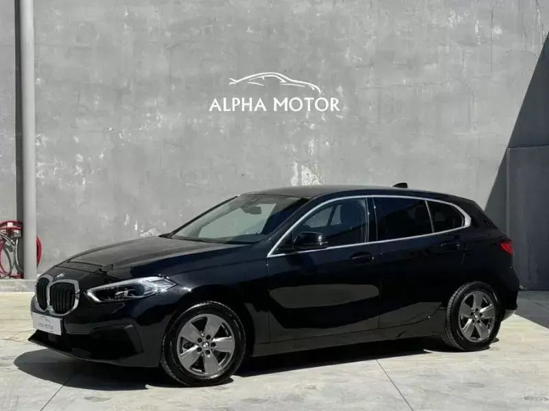 Preto Usado 2021 BMW 116 Sport Line Citadino | € 22.990 (Preço justo) - Imagem 1/4