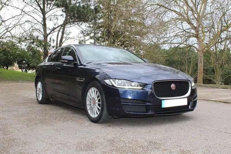 Usado 2017 Jaguar XE Sedan | € 14.500 (Super Preço) - Imagem 1/4