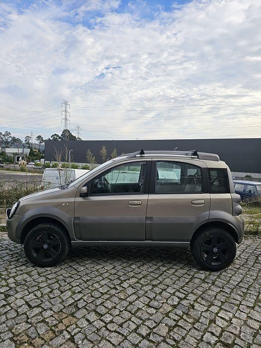 Usado 2007 Fiat Panda 4x4 Cross Citadino | € 6.300 - Imagem 1/4