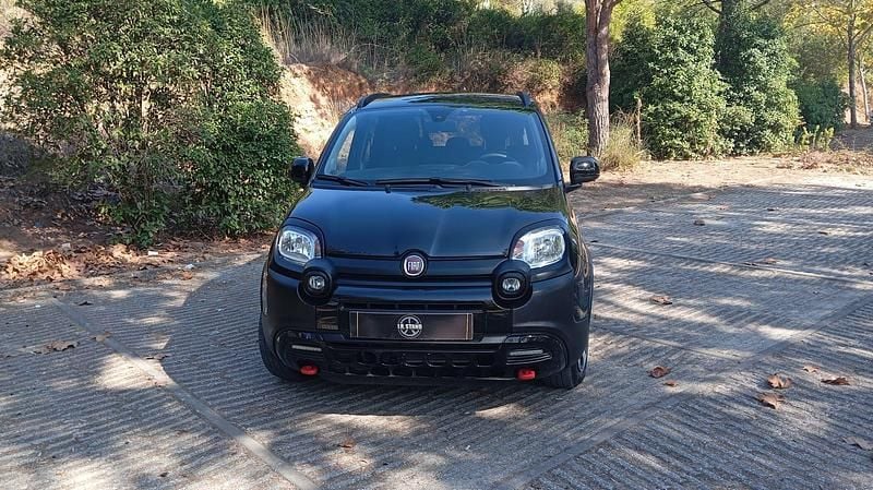 Preto Usado 2024 Fiat Panda Cross Cross Citadino | € 15.600 (Preço justo) - Imagem 1/4