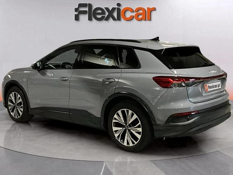 Usado Audi Q4 e-tron 150 kW (204 HP) 2021 Cinza SUV