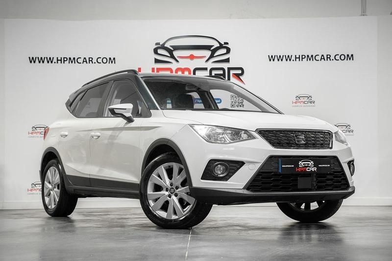 Branco Usado 2019 Seat Arona Style SUV | € 13.900 (Preço justo) - Imagem 1/4