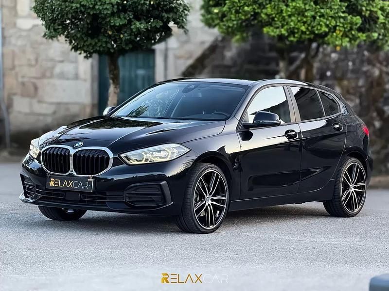 Preto Usado 2020 BMW 116 Advantage Citadino | € 20.990 (Preço justo) - Imagem 1/4