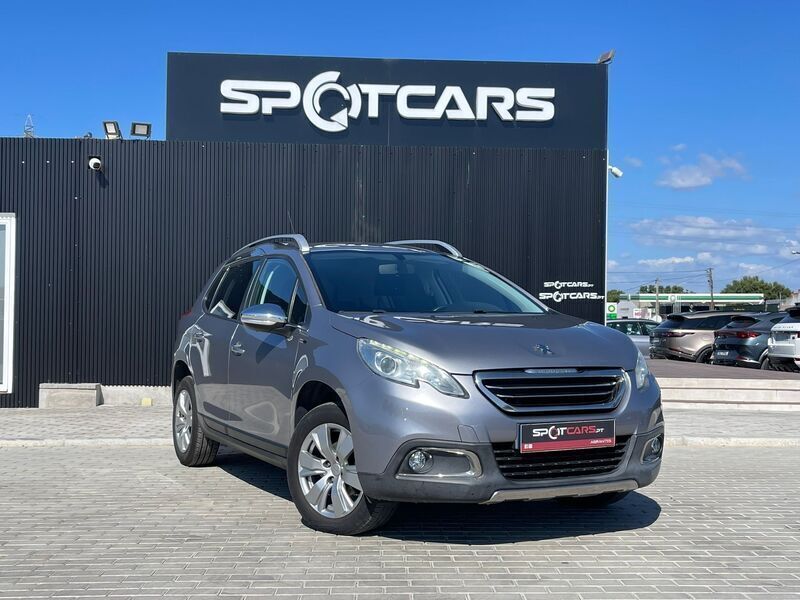 Cinzento Usado 2016 Peugeot 2008 Access SUV | € 11.890 (Preço elevado) - Imagem 1/4