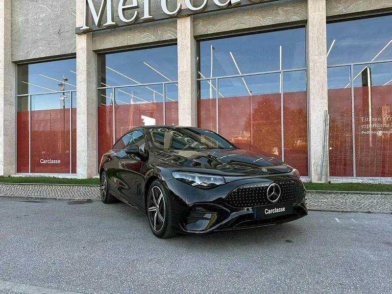 Preto cosmos Novo 2025 Mercedes 250 AMG Coupé | € 57.800 - Imagem 1/4