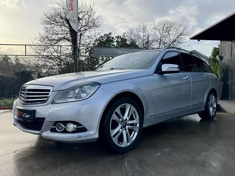 Cinza prata Usado 2012 Mercedes C200 Elegance Carrinha | € 13.999 (Preço justo) - Imagem 1/4