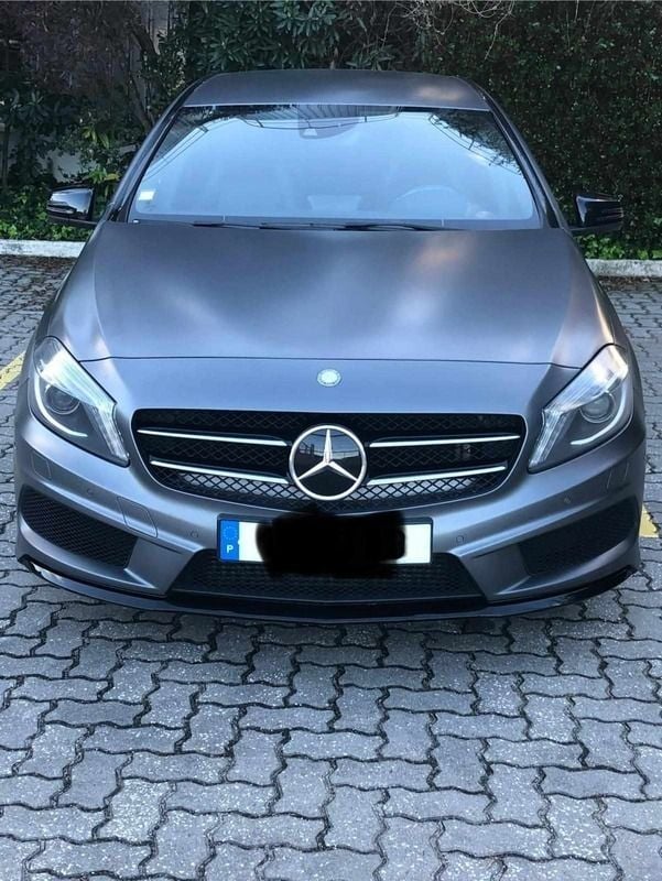 Cinzento Usado 2014 Mercedes A220 AMG line Sedan | € 18.650 - Imagem 1/4
