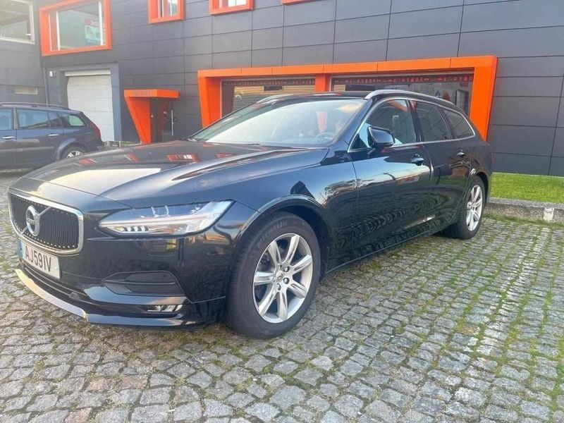 Preto Usado 2018 Volvo V90 Momentum Carrinha | € 29.000 (Caro) - Imagem 1/4