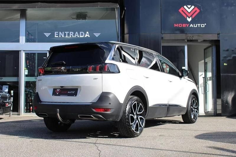 Usado Peugeot 5008 GT-line 130 HP (95 kW) 2021 Branco Monovolume