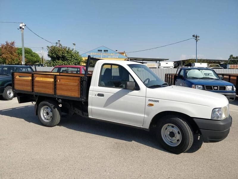 Branco Usado 2004 Ford Ranger Pickup | € 13.980 - Imagem 1/3