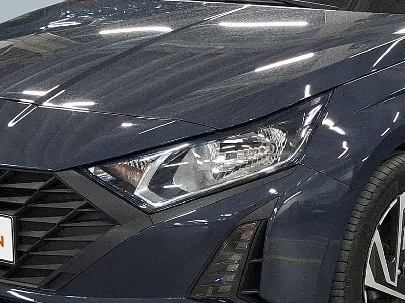 Usado Hyundai i20 Comfort 84 HP (61 kW) 2024 Aurora grey (metalizado) Citadino