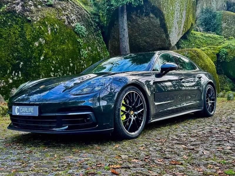 Cinzento Usado 2018 Porsche Panamera Citadino | € 72.900 (Caro) - Imagem 1/4