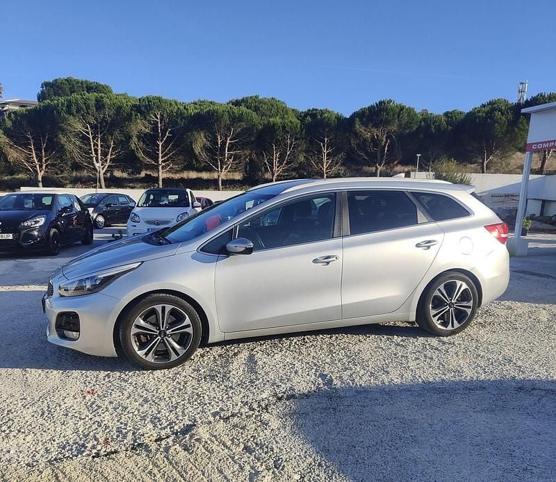 Usado Kia Ceed GT GT-Line 136 HP (100 kW) 2018 Cinza Carrinha
