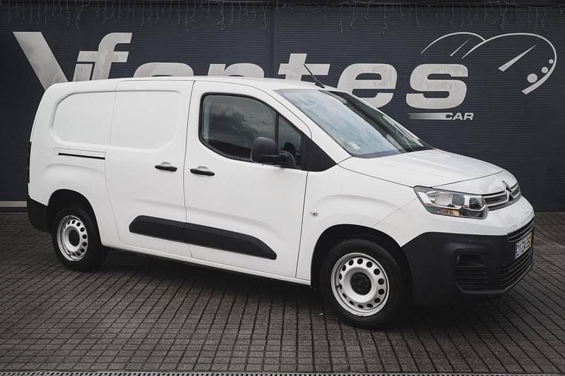 Branco Usado 2019 Citroën Berlingo Monovolume | € 16.280 (Caro) - Imagem 1/4