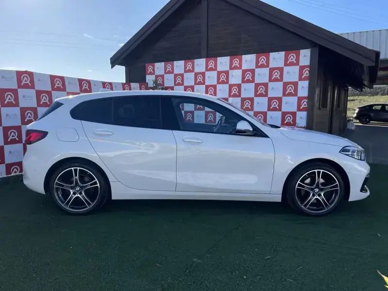 Usado BMW 118 Sport Line 150 HP (110 kW) 2021 Branco Citadino