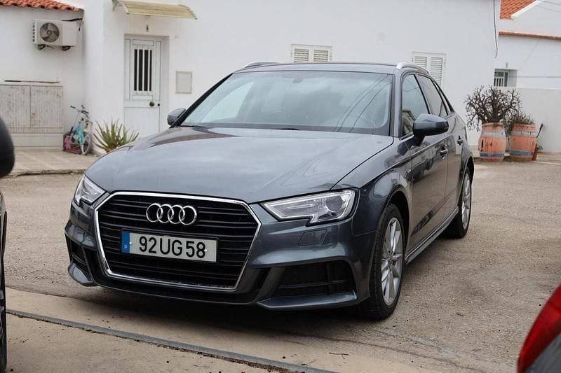 Cinzento Usado 2018 Audi A3 | € 20.900 (Preço elevado) - Imagem 1/4