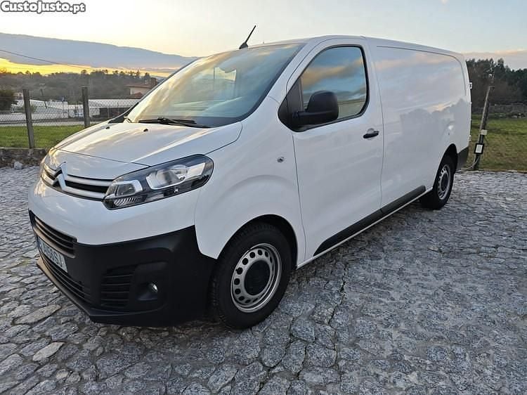 Branco Usado 2021 Citroën Jumpy Monovolume | € 17.990 (Preço justo) - Imagem 1/1