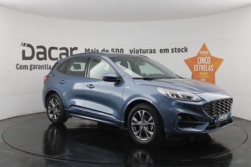 Usado Ford Kuga 150 HP (110 kW) 2022 Azul SUV