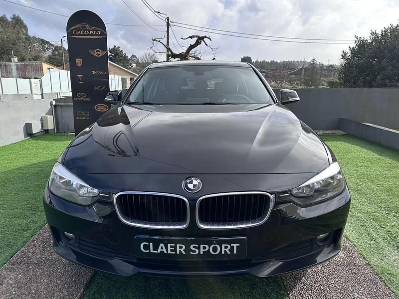 Usado BMW 320 Sport Line 184 HP (135 kW) 2013 Preto Carrinha