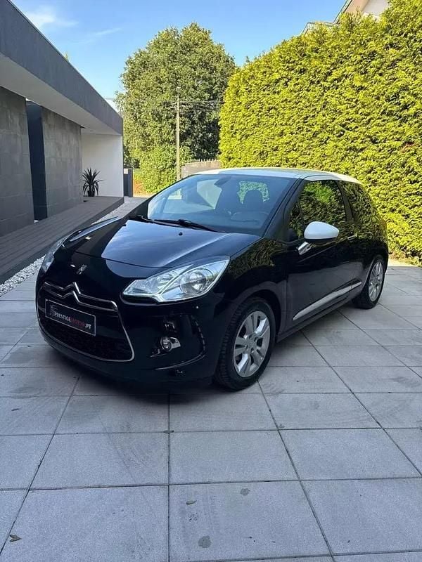 Roxo Usado 2013 Citroën DS3 So Chic | € 10.750 (Preço justo) - Imagem 1/4