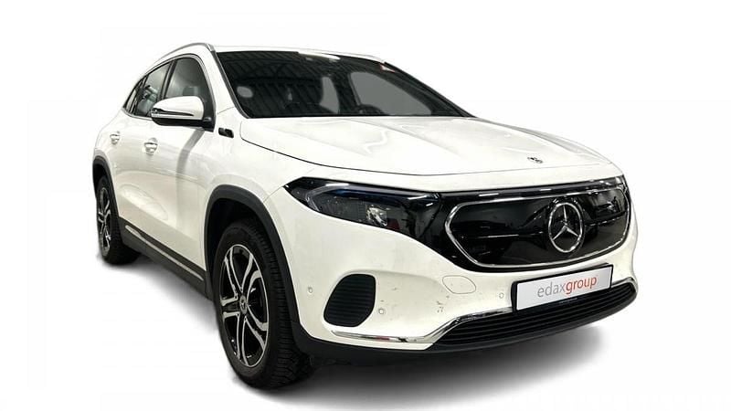 Branco Usado 2022 Mercedes EQA300 Progressive SUV | € 38.490 - Imagem 1/4