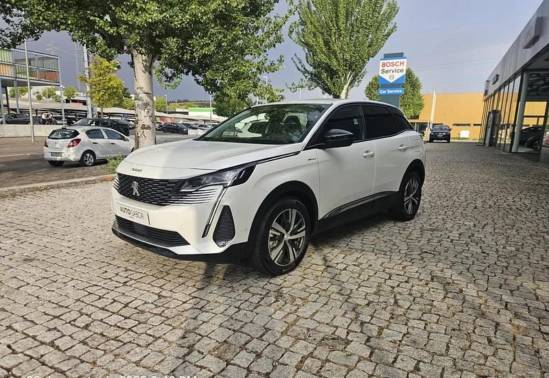 Usado Peugeot 3008 Allure 225 HP (165 kW) 2022 Branco glaciar Monovolume
