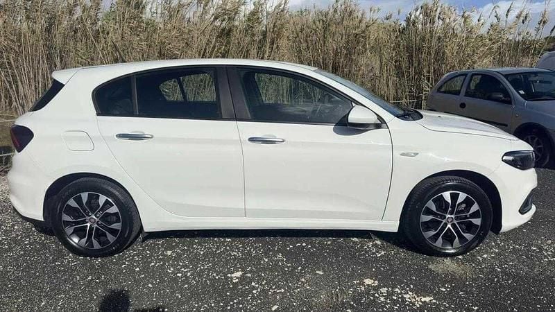 Usado Fiat Tipo City Life 101 HP (74 kW) 2022 Branco Citadino