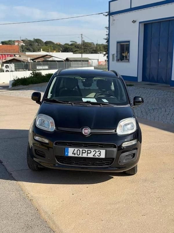 Usado Fiat Panda 70 HP (51 kW) 2015 Preto Citadino