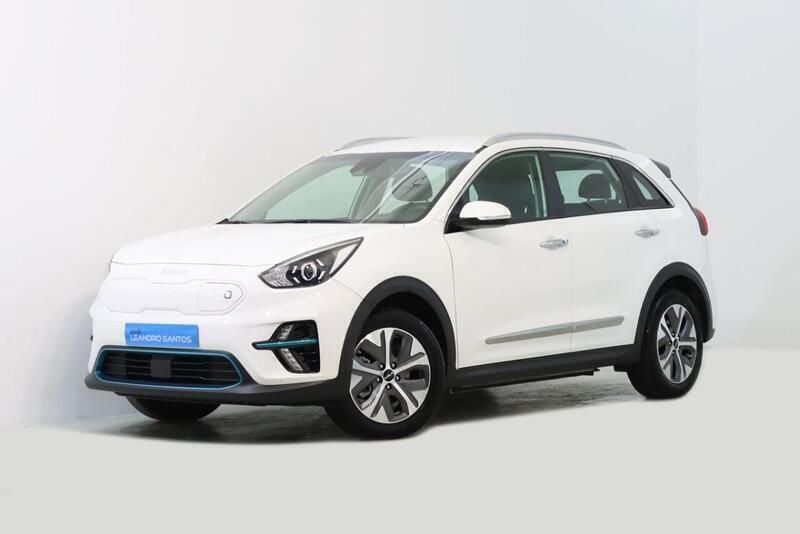 Branco Usado 2022 Kia e-Niro SUV | € 24.900 (Preço justo) - Imagem 1/4