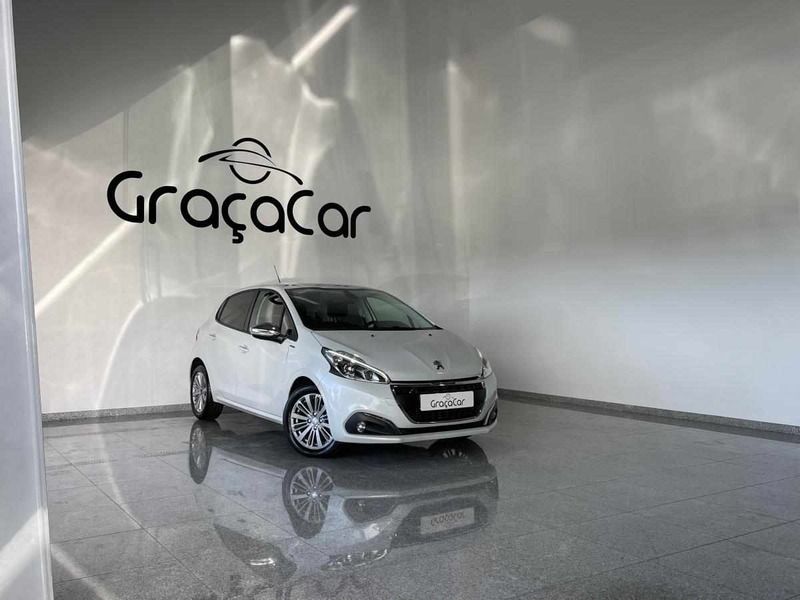Branco Usado 2019 Peugeot 208 Citadino | € 11.900 (Bom preço) - Imagem 1/4