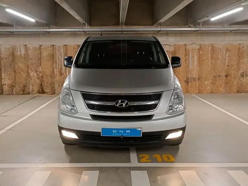 Usado Hyundai H-1 136 HP (100 kW) 2010 Cinza Monovolume