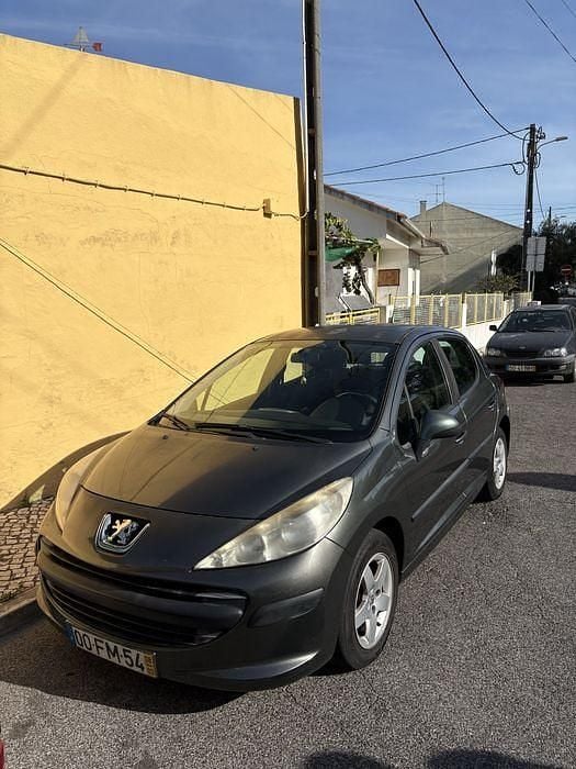 Usado 2008 Peugeot 207 Sport Sedan | € 3.000 (Bom preço) - Imagem 1/4