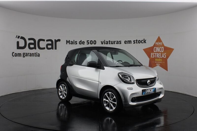 Cinza Usado 2017 Smart ForTwo Coupé Coupé | € 10.399 (Preço justo) - Imagem 1/4