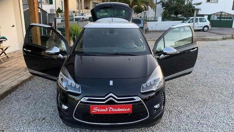 Usado Citroën DS3 Sport Chic 115 HP (84 kW) 2015 Preto Citadino