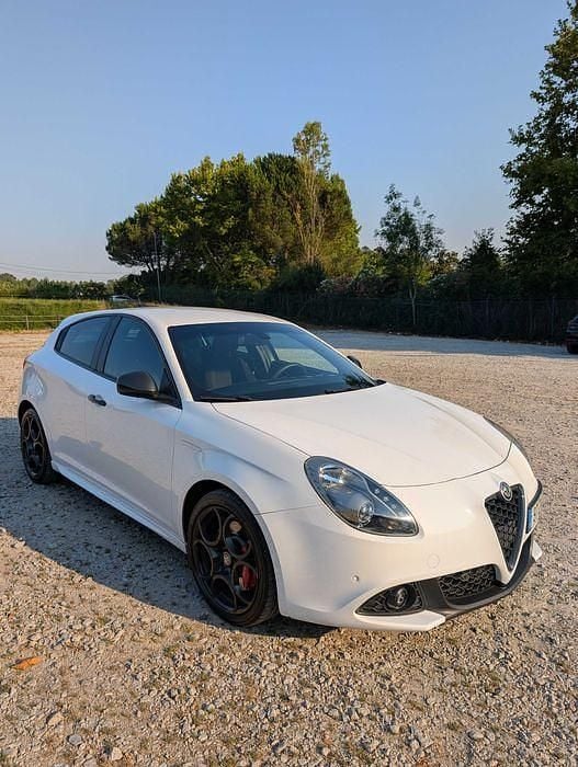 Usado 2019 Alfa Romeo Giulietta Citadino | € 14.500 (Bom preço) - Imagem 1/4