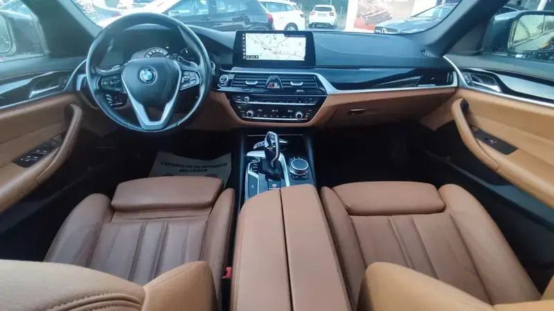 Usado BMW 520 Sport Line 190 HP (139 kW) 2018 Castanho Carrinha
