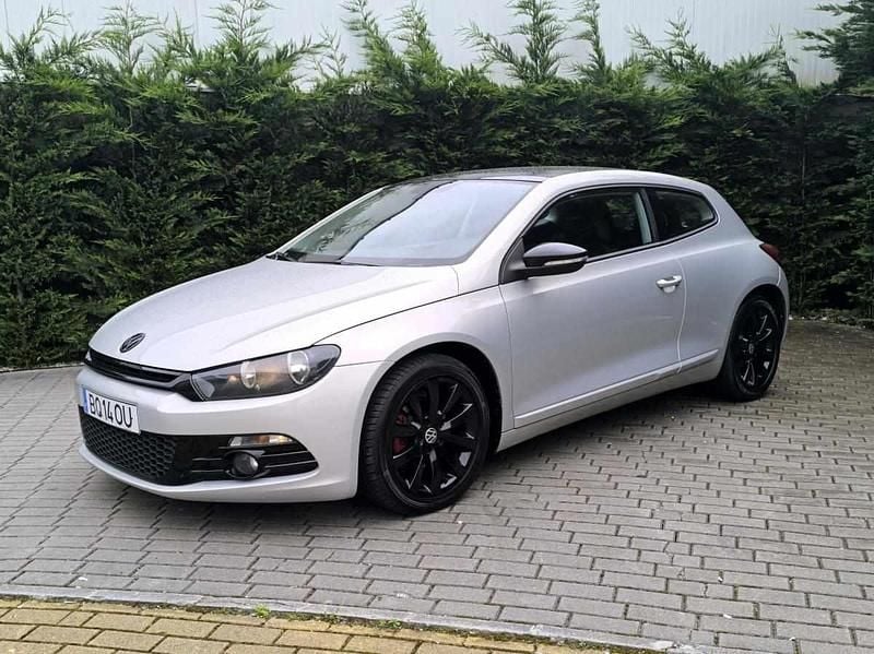 Usado VW Scirocco 140 HP (102 kW) 2011 Cinzento Coupé
