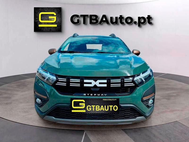 Usado Dacia Sandero Extreme 101 HP (74 kW) 2024 Verde Citadino