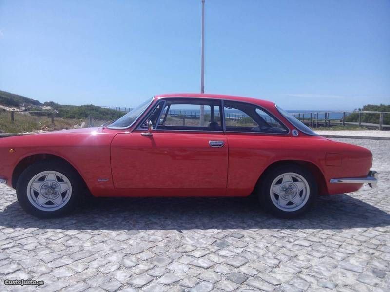 Sold Alfa Romeo 2000 Gtv Carros Usados Para Venda