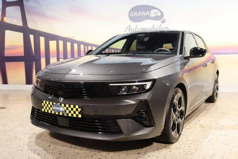 Antracite Usado 2023 Opel Astra | € 24.450 (Preço justo) - Imagem 1/4