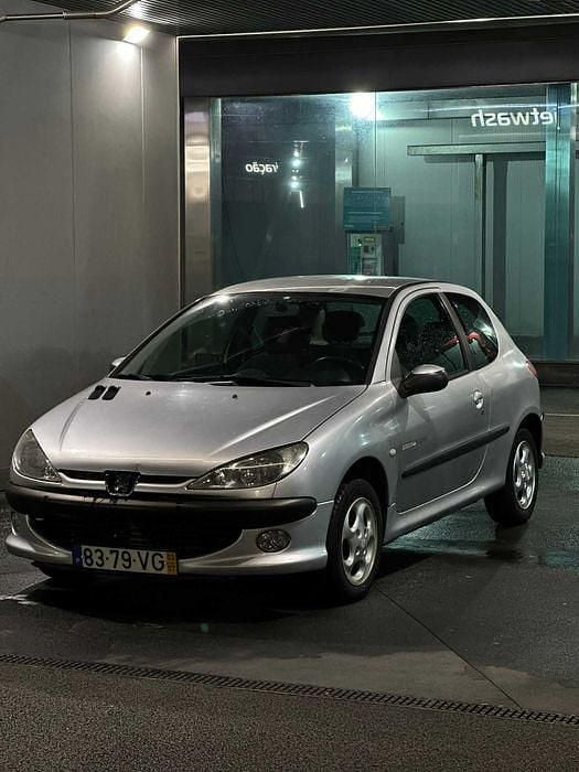 Usado 2003 Peugeot 206 | € 2.400 (Caro) - Imagem 1/4