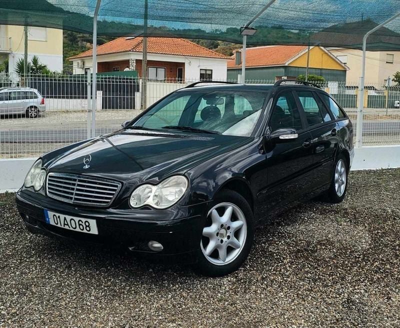 Preto Usado 2001 Mercedes C220 Carrinha | € 7.495 (Caro) - Imagem 1/4