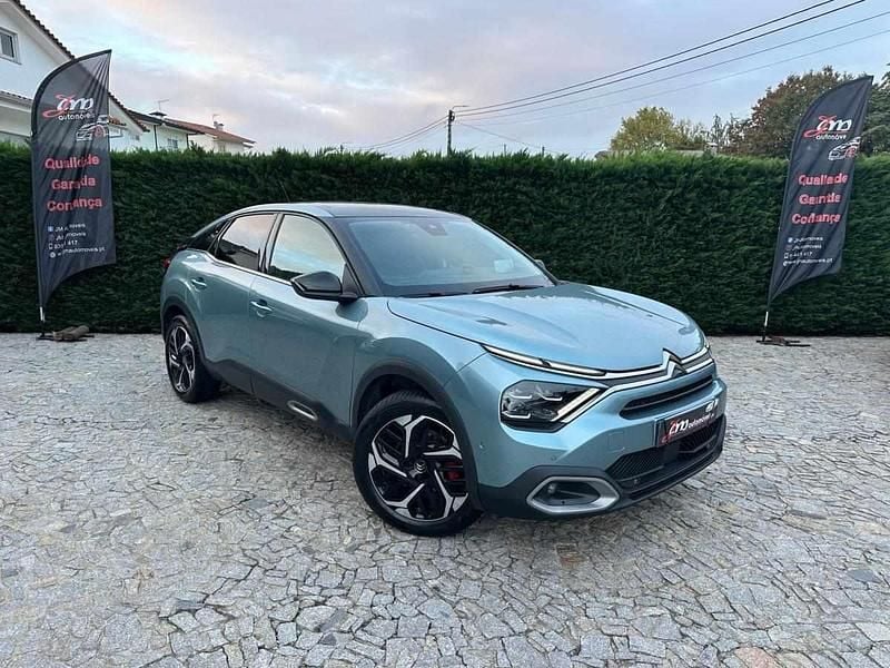 Azul Usado 2022 Citroën C4 Feel Sedan | € 17.999 (Bom preço) - Imagem 1/4