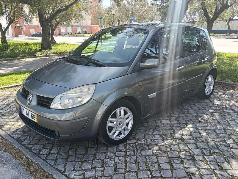 Usado Renault Scénic II 100 HP (73 kW) 2005 Monovolume