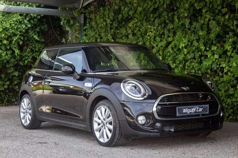 Preto Usado 2019 Mini Cooper S Citadino | € 23.900 (Preço justo) - Imagem 1/4
